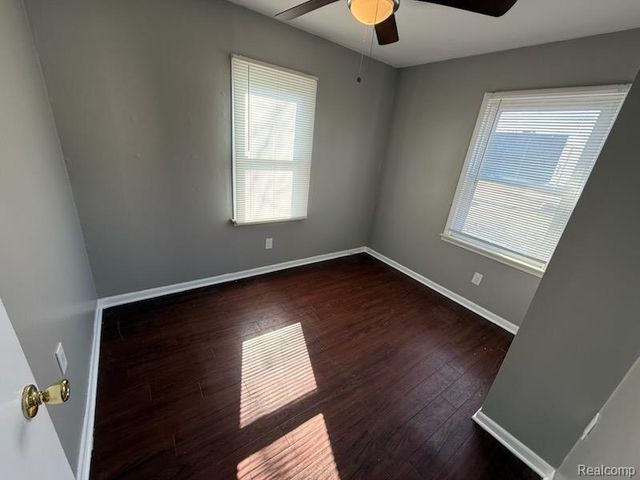 8902 Thorpe Street, Livonia, MI 48150
