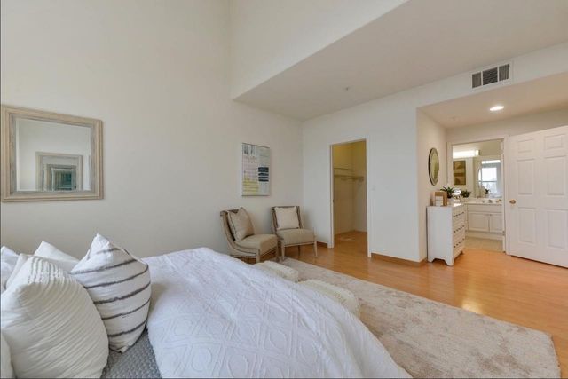 88 17th Avenue 304, San Mateo, CA 94402