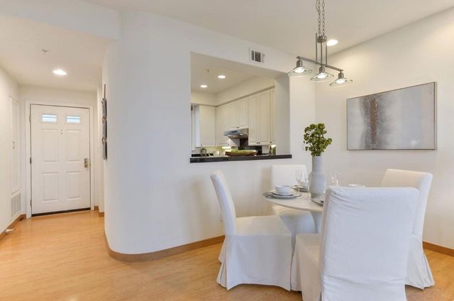 88 17th Avenue 304, San Mateo, CA 94402