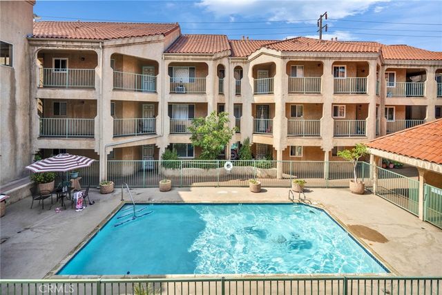 6100 Rugby, Huntington Park, CA 90255