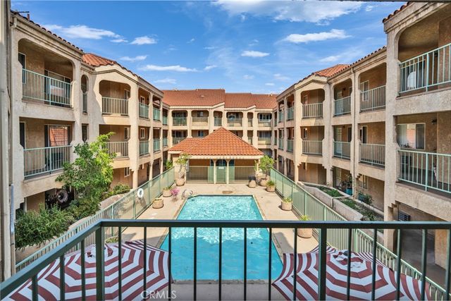 6100 Rugby, Huntington Park, CA 90255