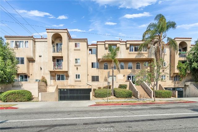 6100 Rugby, Huntington Park, CA 90255