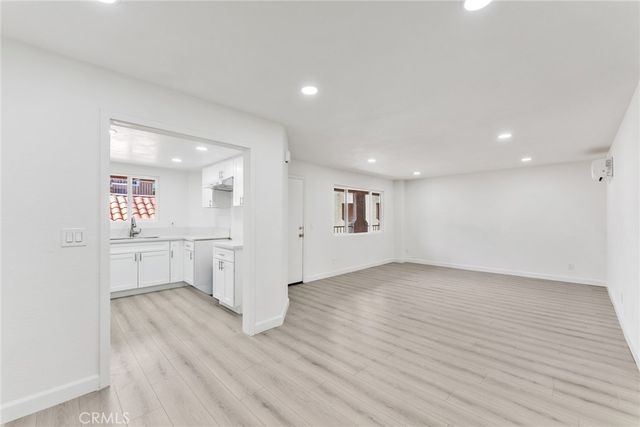 6100 Rugby, Huntington Park, CA 90255