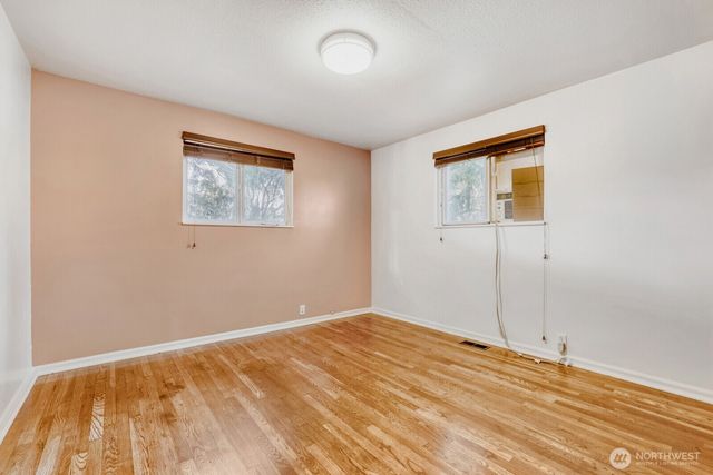 17028 Larch Way, Lynnwood, WA 98037