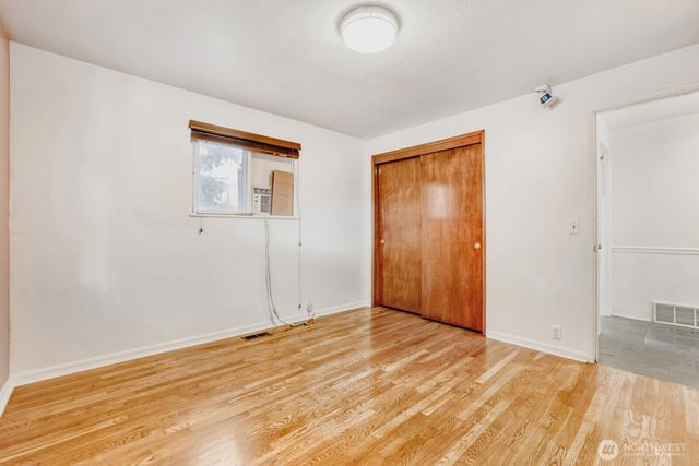 17028 Larch Way, Lynnwood, WA 98037