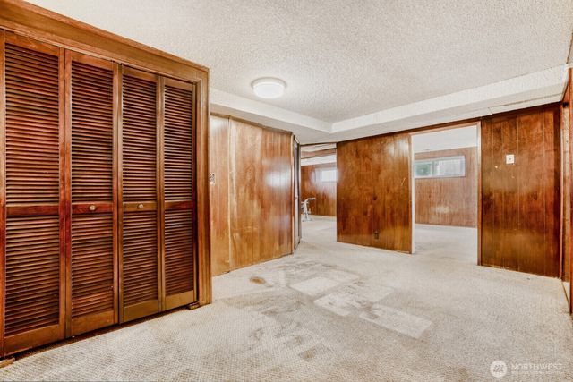 17028 Larch Way, Lynnwood, WA 98037