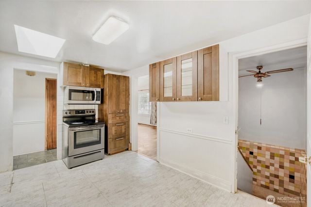 17028 Larch Way, Lynnwood, WA 98037