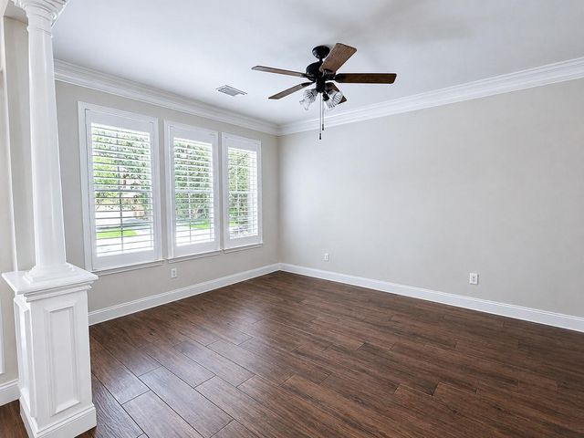 18 Doeskin Place, The Woodlands, TX 77382