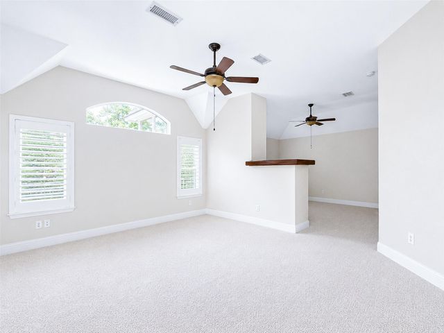 18 Doeskin Place, The Woodlands, TX 77382