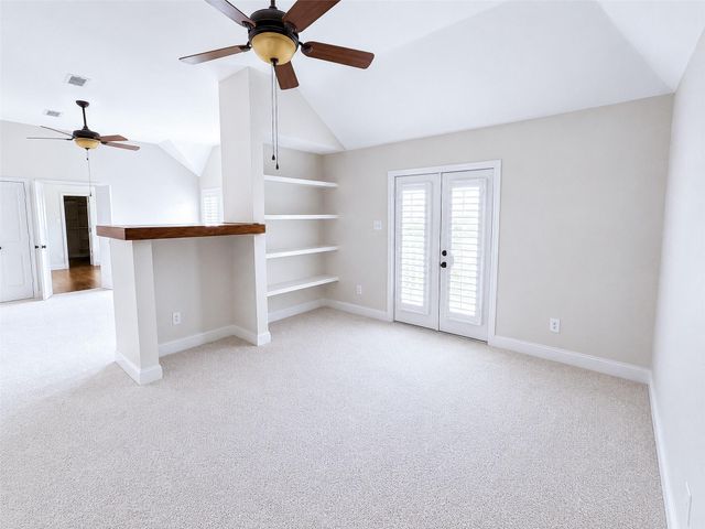 18 Doeskin Place, The Woodlands, TX 77382