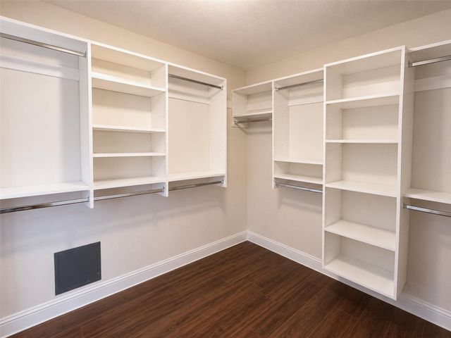 18 Doeskin Place, The Woodlands, TX 77382
