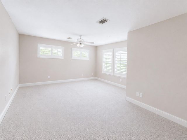 18 Doeskin Place, The Woodlands, TX 77382