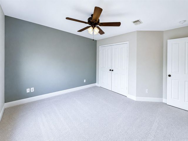 18 Doeskin Place, The Woodlands, TX 77382