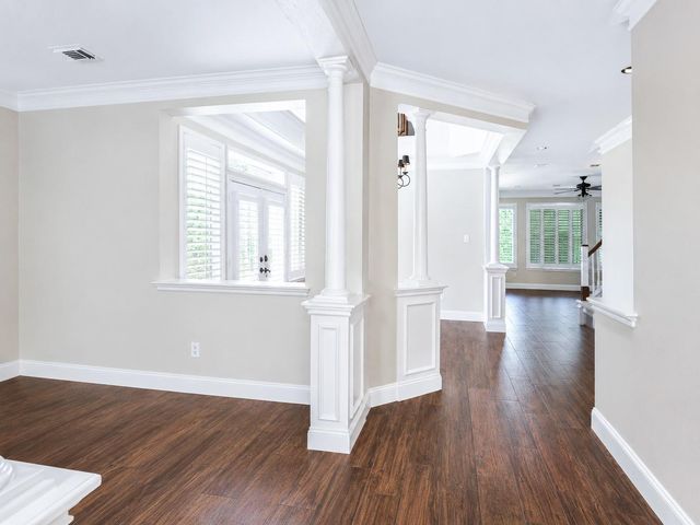 18 Doeskin Place, The Woodlands, TX 77382