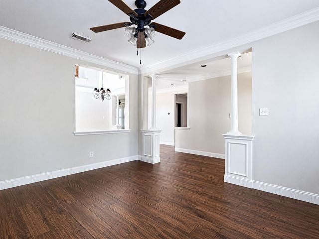 18 Doeskin Place, The Woodlands, TX 77382