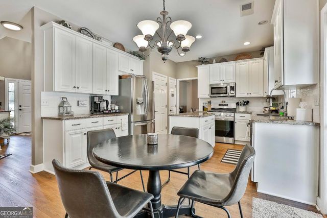 10 Woodshire, Newnan, GA 30265