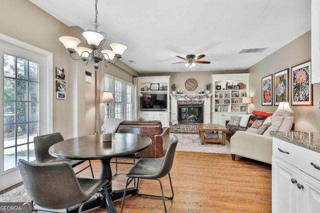 10 Woodshire, Newnan, GA 30265