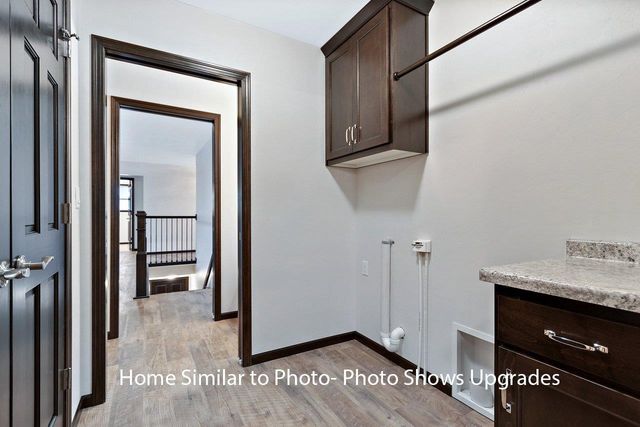 1739 BETTY JEAN LANE, Green Bay, WI 54313