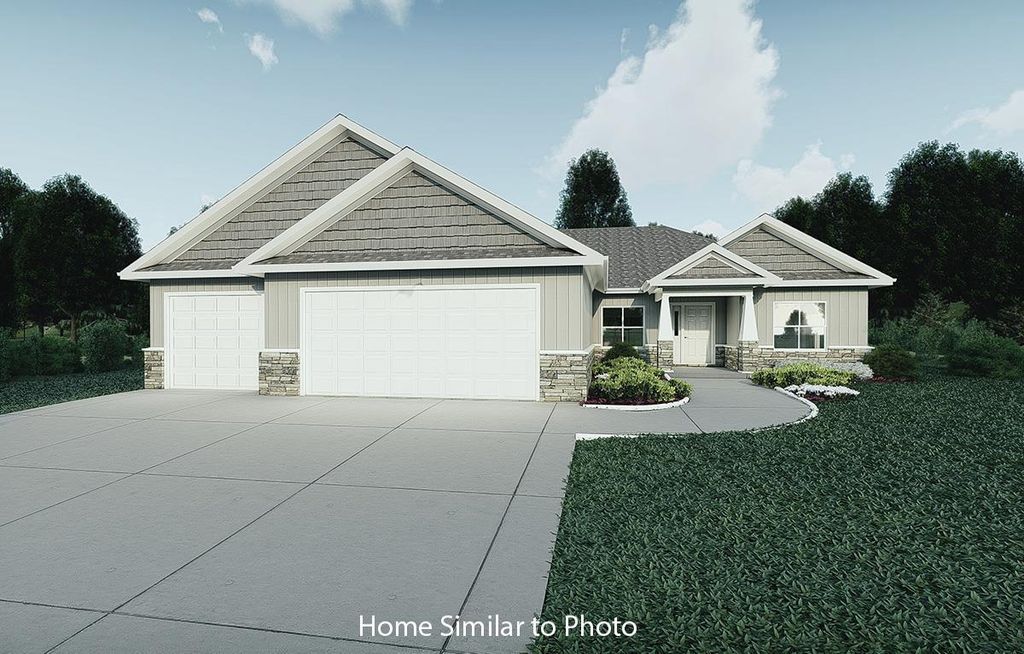 1739 BETTY JEAN LANE, Green Bay, WI 54313