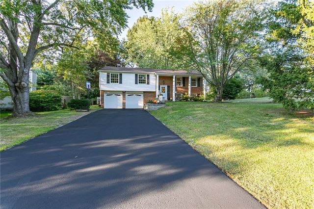 826 Independence Drive, Webster, NY 14580