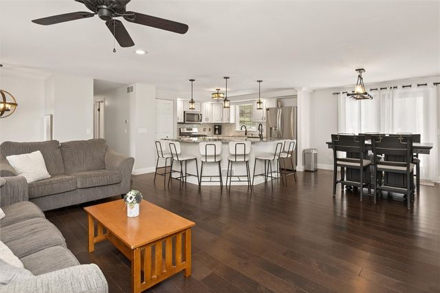 826 Independence Drive, Webster, NY 14580