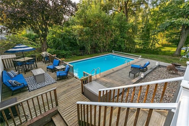 826 Independence Drive, Webster, NY 14580