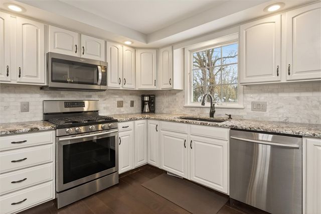 826 Independence Drive, Webster, NY 14580