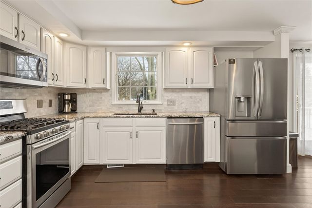 826 Independence Drive, Webster, NY 14580