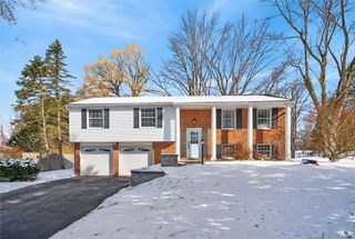 826 Independence Drive, Webster, NY 14580