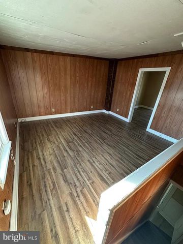 932 W COLLEGE AVE, York, PA 17401