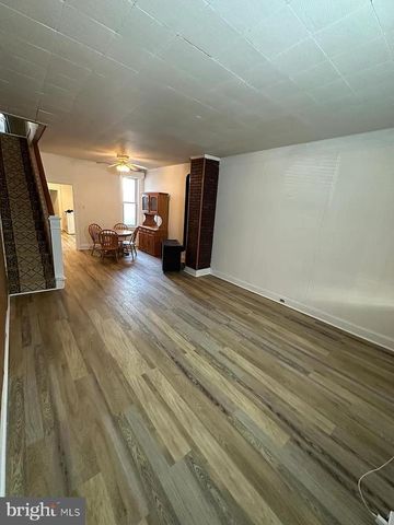 932 W COLLEGE AVE, York, PA 17401