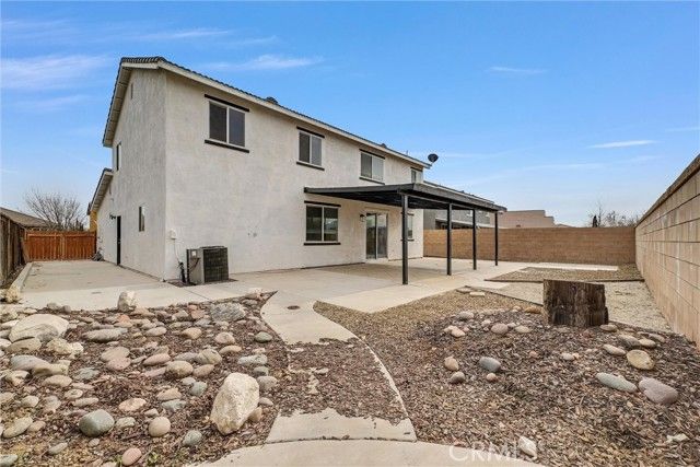 8424 Hoover Court, Oak Hills, CA 92344