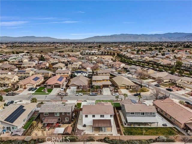 8424 Hoover Court, Oak Hills, CA 92344