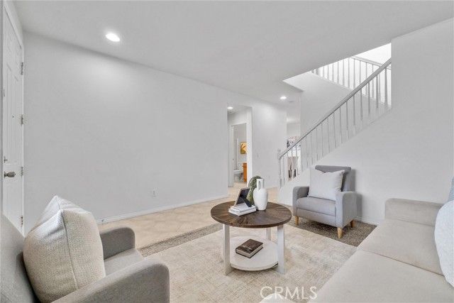 8424 Hoover Court, Oak Hills, CA 92344