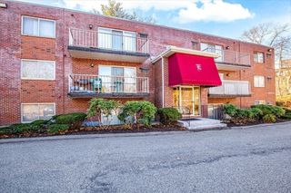 31 Hamlin A-14, Needham, MA 02492