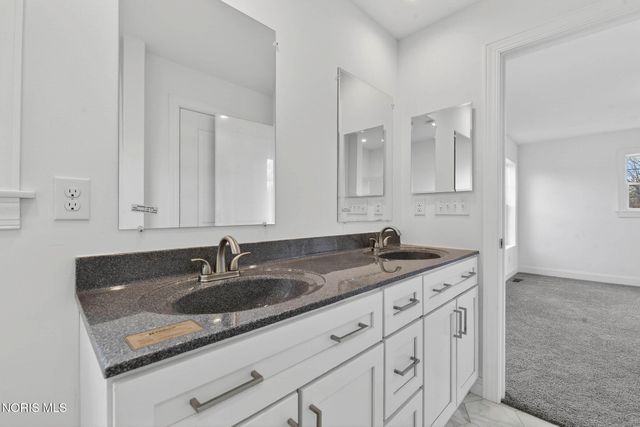 434 South Avenue, Toledo, OH 43609