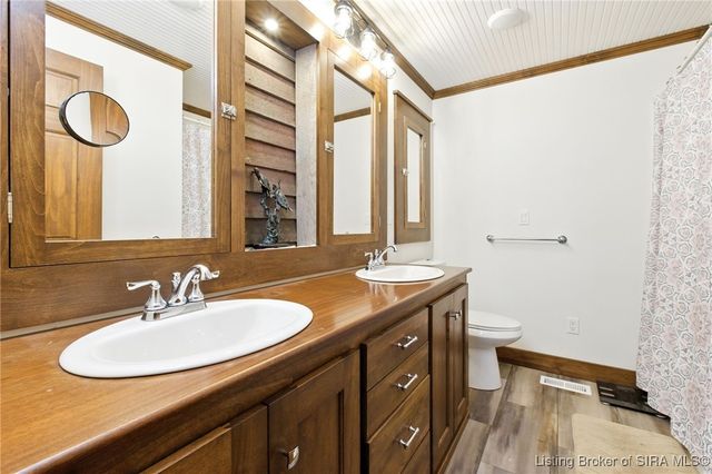 3745 Crandall Lanesville Road NE, Lanesville, IN 47136