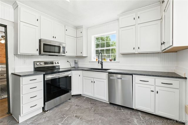 3745 Crandall Lanesville Road NE, Lanesville, IN 47136