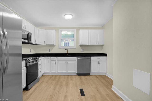 114 Clifton ST, Hampton, VA 23661