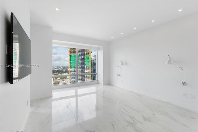 1425 Brickell Ave 47B, Miami, FL 33131