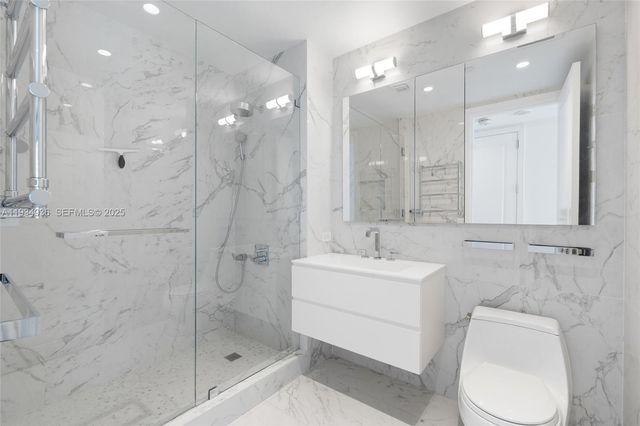 1425 Brickell Ave 47B, Miami, FL 33131