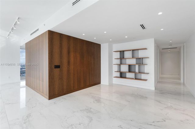 1425 Brickell Ave 47B, Miami, FL 33131