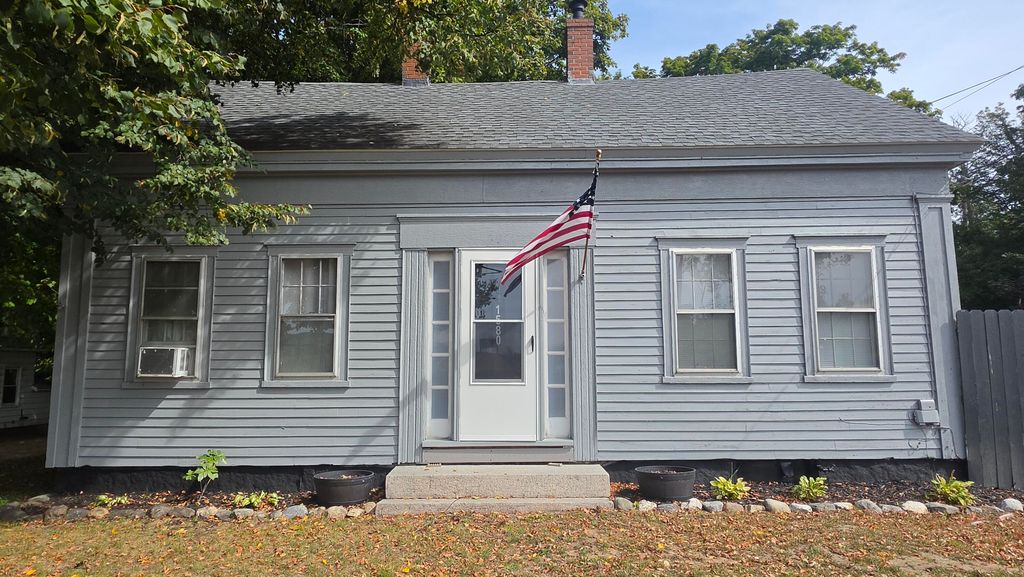 1580 Main Street, Sanford, ME 04073 — exterior