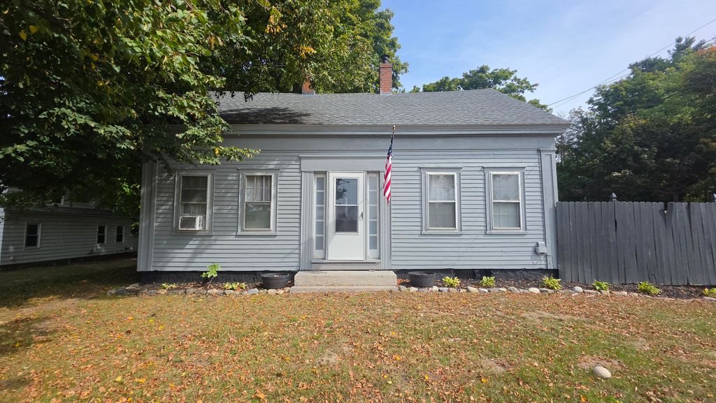 1580 Main Street, Sanford, ME 04073 — photo 2