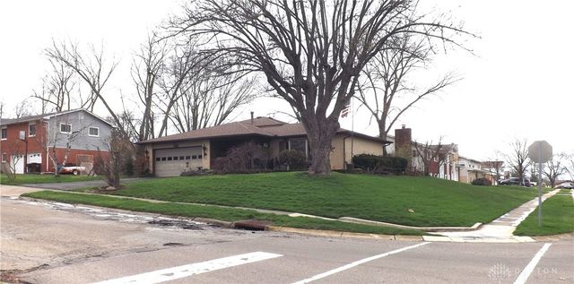 801 Crestmont Drive, Riverside, OH 45431