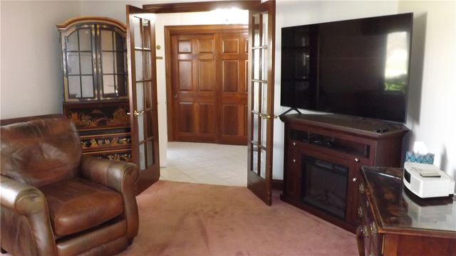 801 Crestmont Drive, Riverside, OH 45431