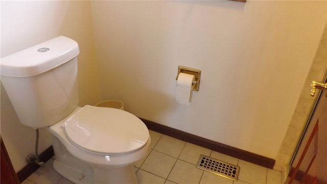 801 Crestmont Drive, Riverside, OH 45431