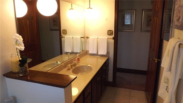 801 Crestmont Drive, Riverside, OH 45431