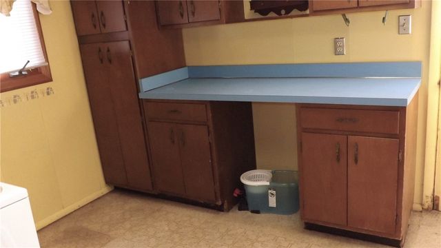 801 Crestmont Drive, Riverside, OH 45431