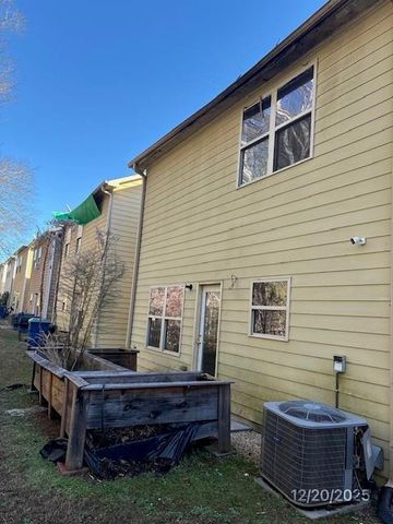 6530 Splitpine Court, Atlanta, GA 30349